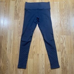 Avocado- Textured High-Waist Leggings